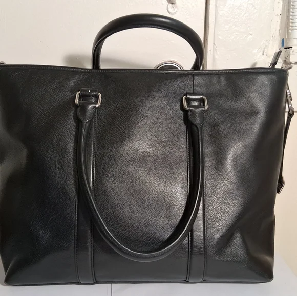 Authentic black leather coach Businessbriefcase.